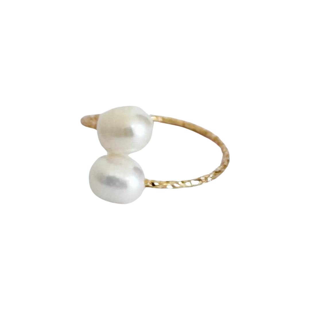 Baroque Pearl Ring /White